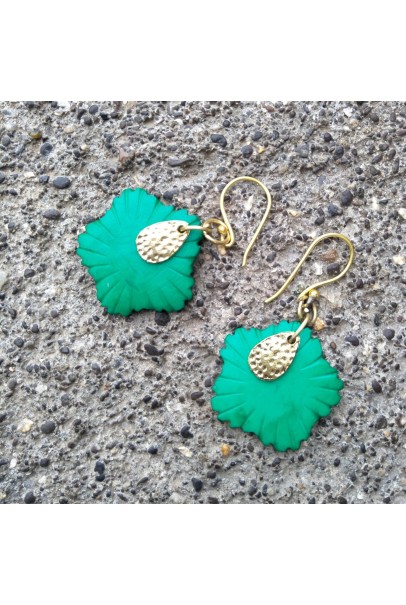 Alphabey's Green dyed bone carving Gold Plated Brass Earrings For Women Alphabey's Green dyed bone carving Gold Plated Brass Earrings For Women